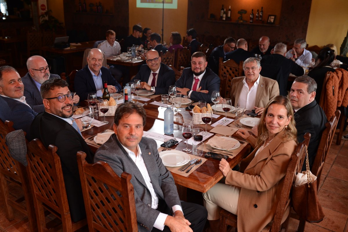 Federación Canaria de Empresas Portuarias tweet media