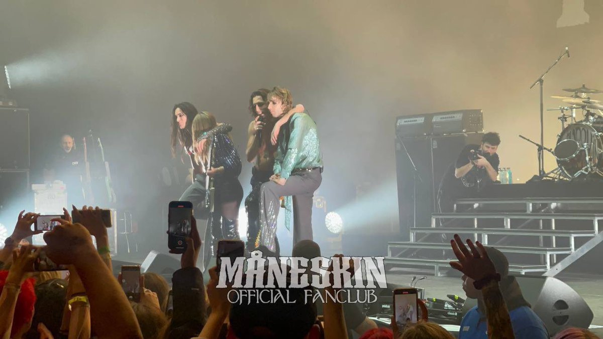 MÅNESKIN OFFICIAL on Twitter "📸 Måneskin tonight on stage at