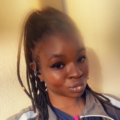 IssaQueen1016 tweet picture