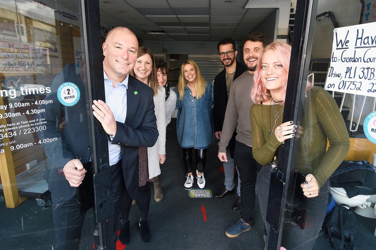 Time is running out for applications to our latest Meanwhile Use opportunity ⏳

Applications are invited from community organisations, creative individuals and entrepreneurs in the city to propose creative and imaginative projects.

➡️ plymouthculture.co.uk/meanwhile-use/