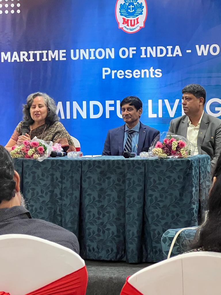 dynamicSaleha's tweet photo. ‘Mindful Living for an Enriched Existence’ - Seminar by the MUI Women’s Wing on Financial wellness - Get MoneyWise by @TheGreatGruhini and My Balancing Act: Creating my aura of harmony by @DeeptiMankad https://t.co/6tHINWMGWN