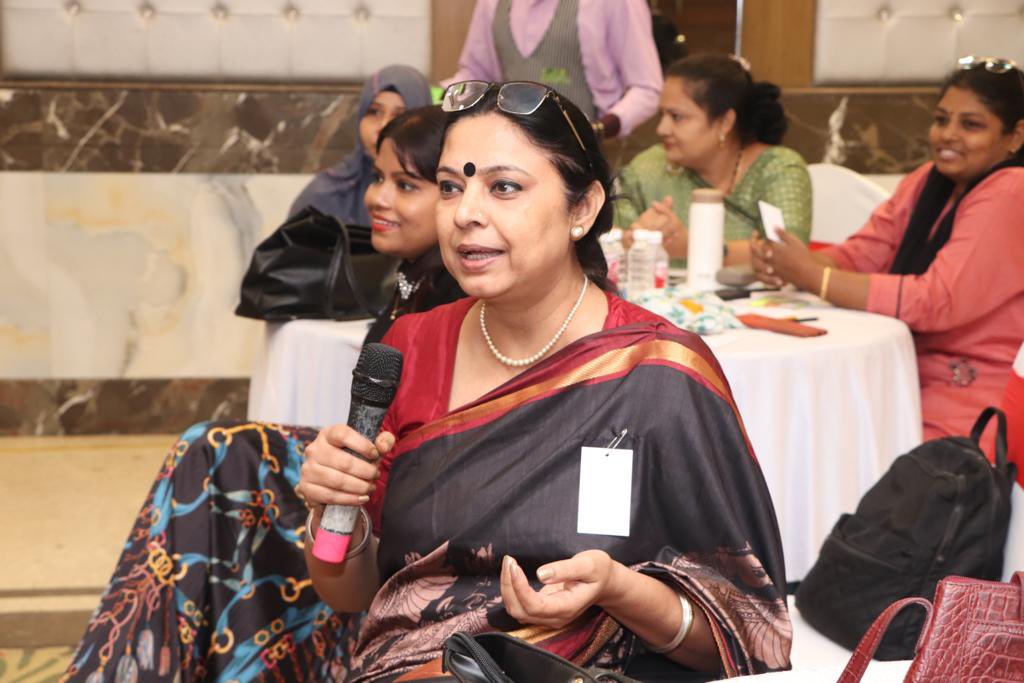 dynamicSaleha's tweet photo. ‘Mindful Living for an Enriched Existence’ - Seminar by the MUI Women’s Wing on Financial wellness - Get MoneyWise by @TheGreatGruhini and My Balancing Act: Creating my aura of harmony by @DeeptiMankad https://t.co/6tHINWMGWN