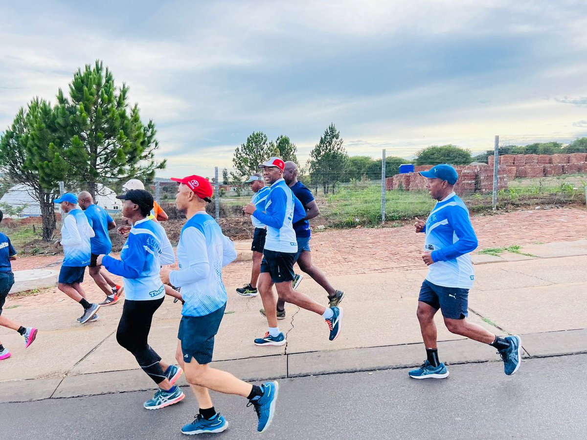 attville_ac's tweet photo. Saturday kasi training in #Pheli
#Atteridgeville #Saulsville
We don't stop doing what we love because it is December.
#Thelinduku #RemaPheli https://t.co/Rftdz5SzO4