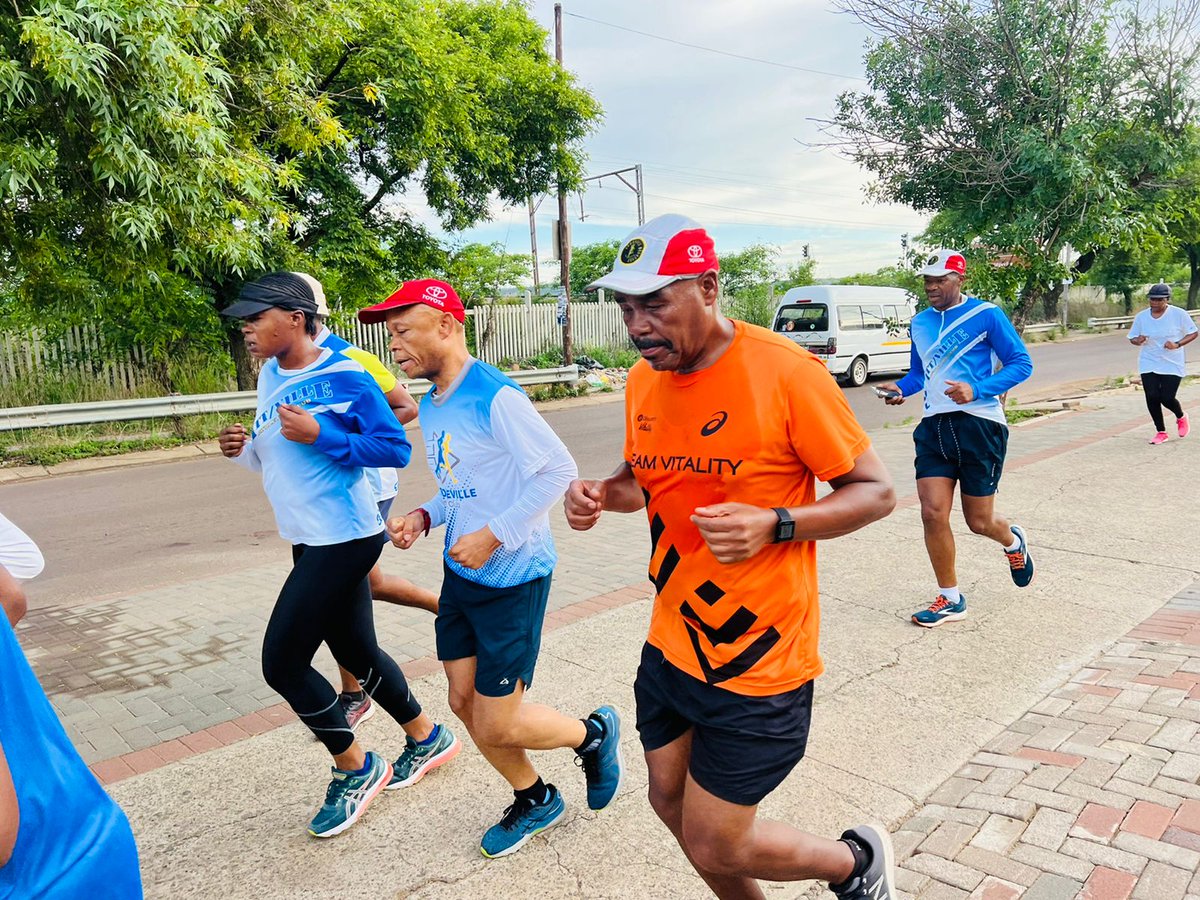 attville_ac's tweet photo. Saturday kasi training in #Pheli
#Atteridgeville #Saulsville
We don't stop doing what we love because it is December.
#Thelinduku #RemaPheli https://t.co/Rftdz5SzO4
