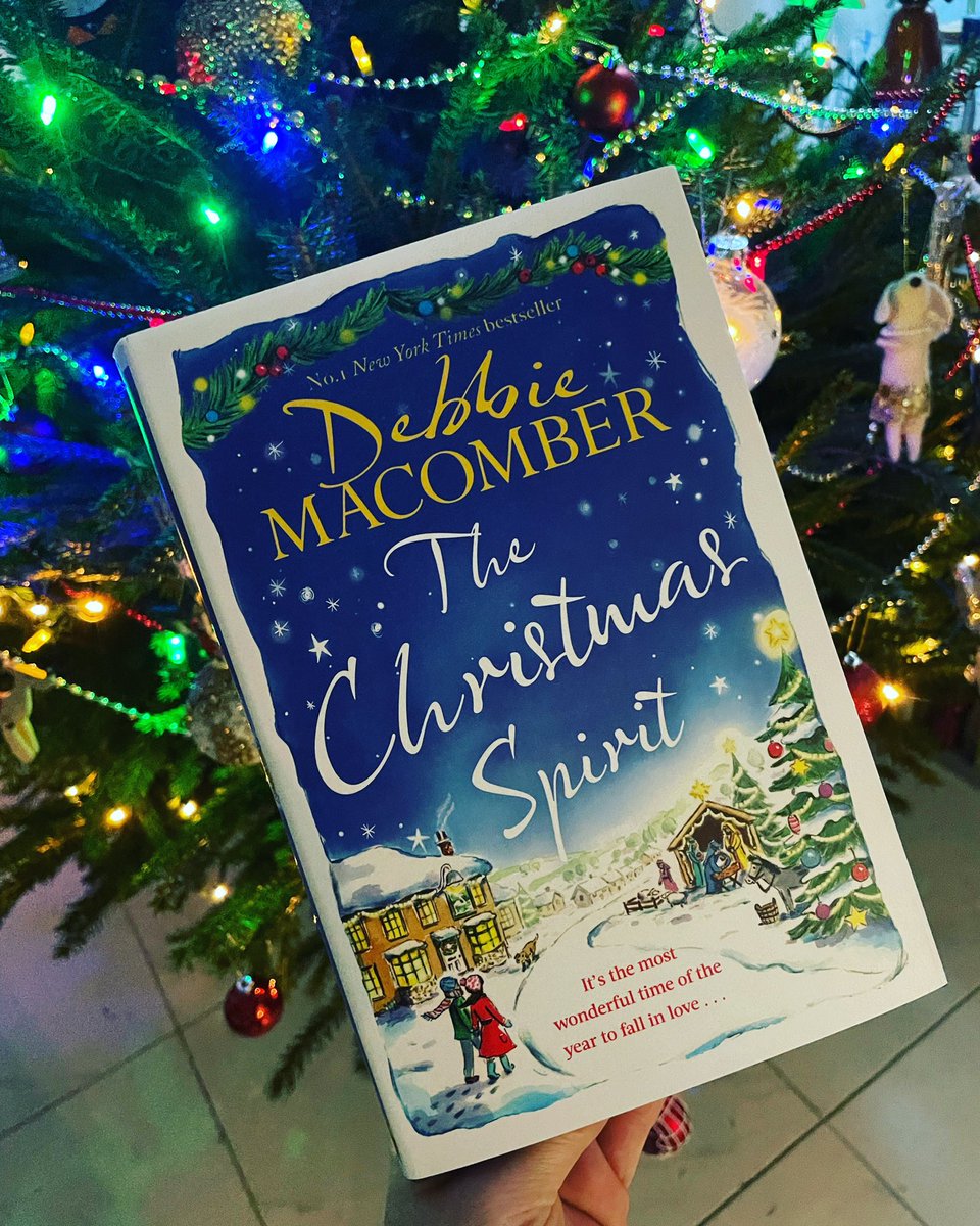 Feeling festive with <a href="/debbiemacomber/">Debbie Macomber</a>. What a Christmas cracking way to start the festive period with Macomber’s new book #TheChristmasSpirit <a href="/LittleBrownUK/">Little, Brown UK</a> #feelingfestive #itschristmas #thetreeisup #christmasreads