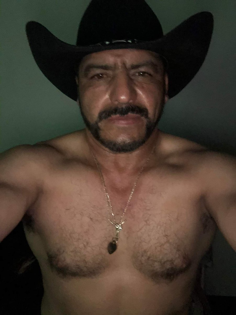 ahajah_maduro's tweet photo. Edgardo 52 años 🤤👀 https://t.co/xdZdCzKjAQ