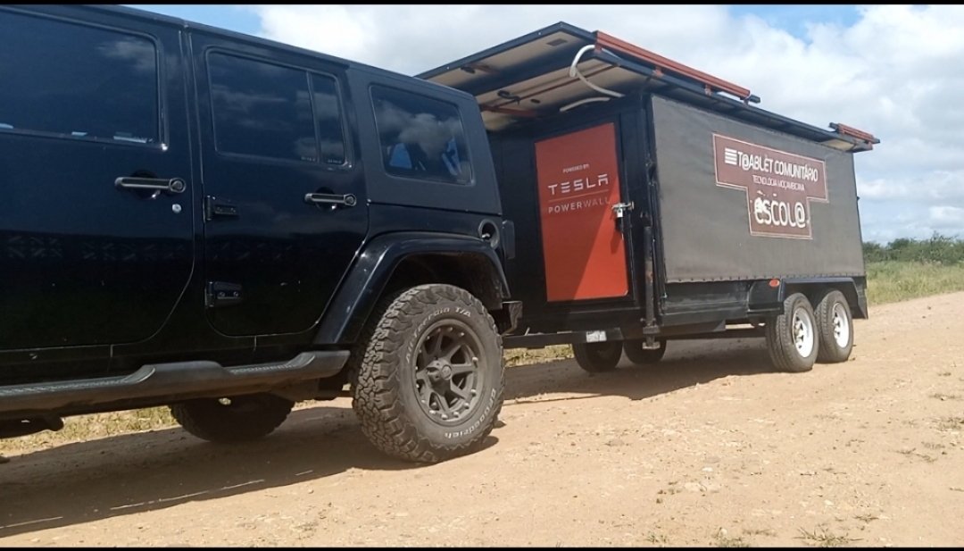 CommunityTablet's tweet photo. Reaching #RuralEmpowerment #Refugee crisis with #Tesla #digitalisation https://t.co/CznaCwiCVf