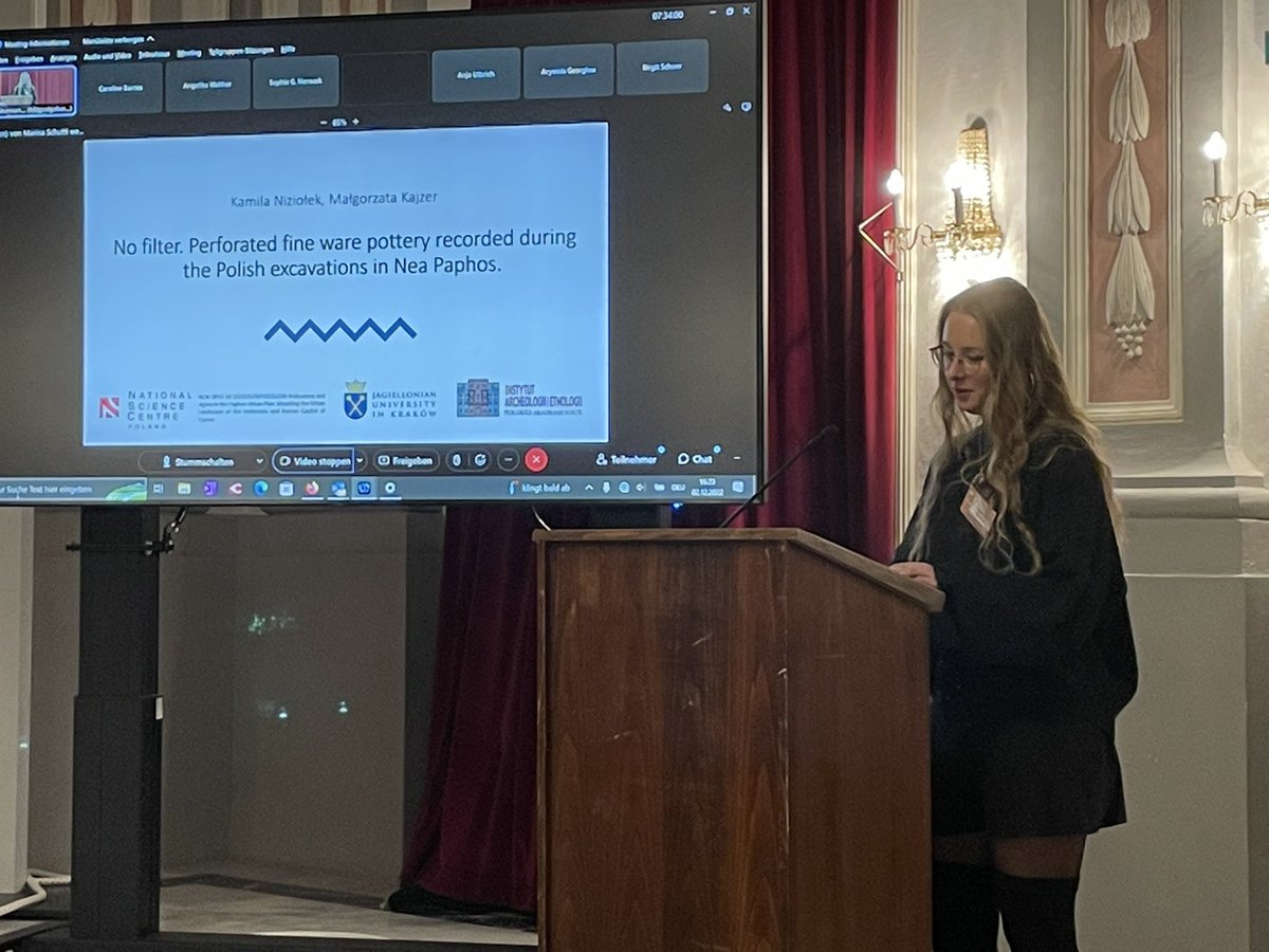 tspiritedhorse's tweet photo. … Patty Jablonsky on #Vouni, Caroline Barnes on #Kition, Kamila Niziolek and Malgorzata Kajzer on #NeaPaphos pottery, Marie-Louise Jahn Hansen on #Soli #cyprusarchaeology #PoCA2022Graz @InstitutAntike1 …4/… https://t.co/o5plJn5SOr