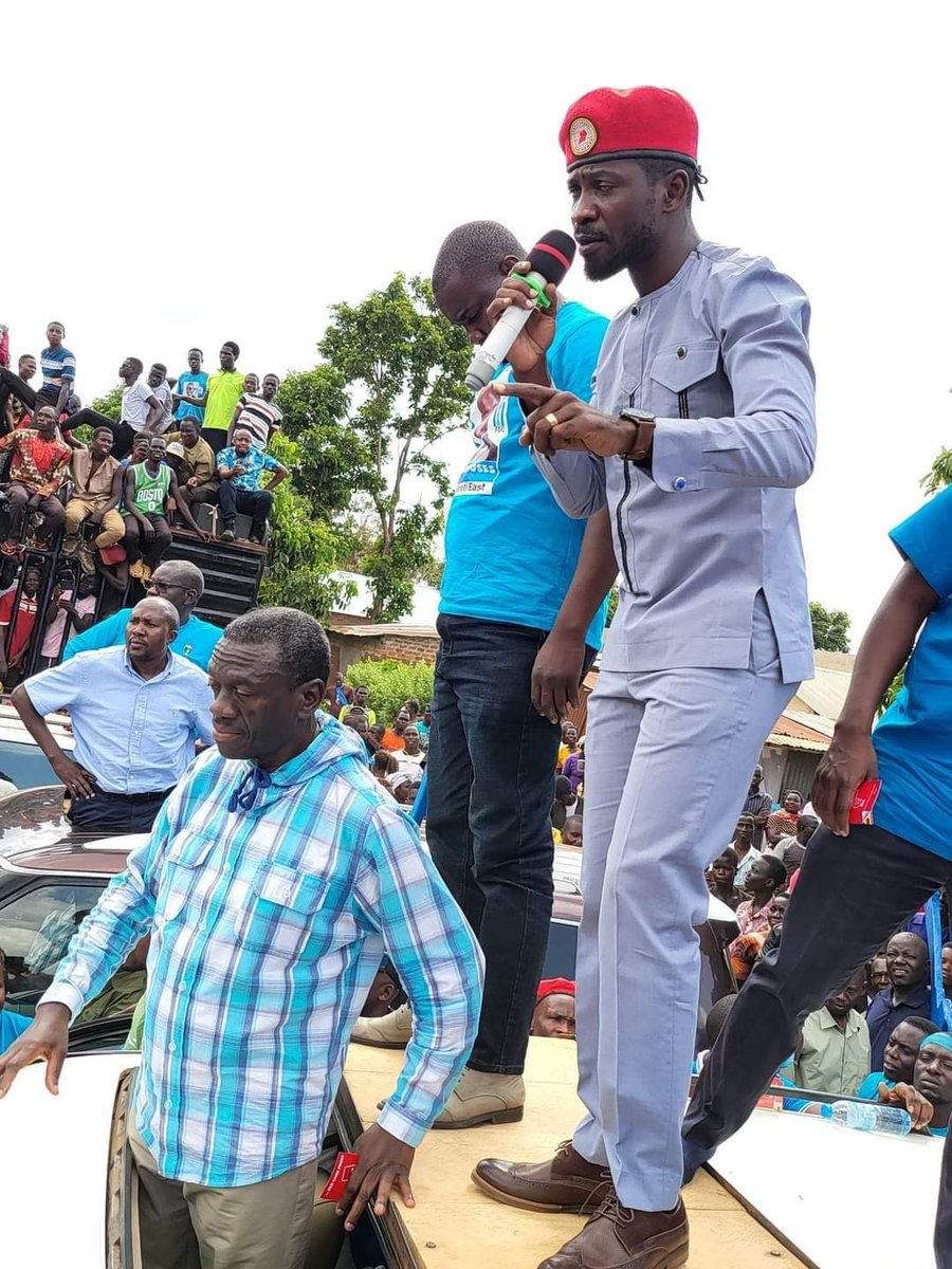 TeamSsempijja's tweet photo. No one and I repeat no one has ever United us like you’ve managed to do it. We’re so proud of you and thanx for living an exemplary life. More blessings to you #His_Excellency @HEBobiwine 🙏✊
Either win or die trying Team Justice Tebatusobola 🇺🇬💪✊ https://t.co/Vgs8mUmFuS