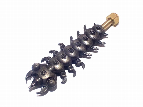 なに、このエスカリボルグ…と思ったらボールペンだった。ムカデらしい。
https://t.co/qjSeLDHw40

他にもボルトアクションのボールペンとかもあって興味しんしんしん… 