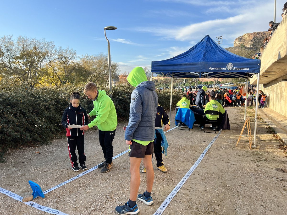 Jornada de Curses d'Orientació del Campionat Comarcal de Polisportiu en categoria benjamina i alevina.

#jocs #jocsesportius #esportescolar #esportsegur #cursesorientació #71JEEA @patrilla12 @UCECcat @esportigualada @esportcat