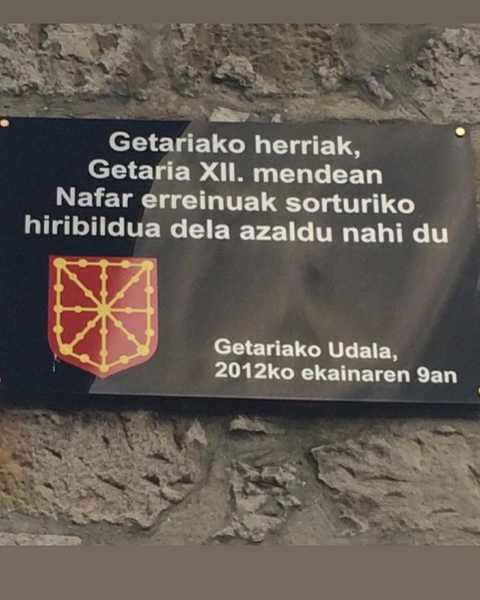 GetariakoUdala's tweet photo. #NafarroarenEguna #Getaria #Nafarroa https://t.co/ETJUzXiJ2v