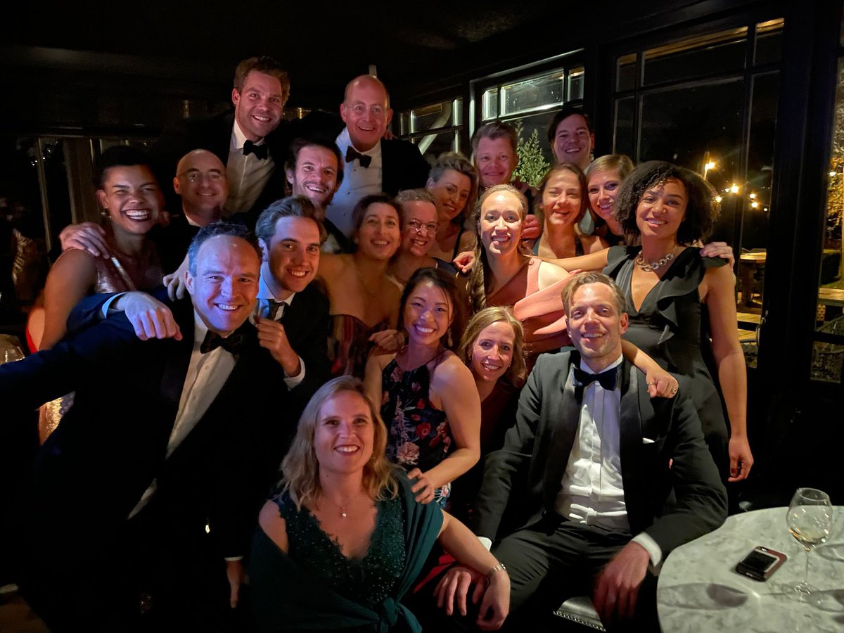 Very proud of this group of young <a href="/Til_Surg/">Chirurgen Tilburg</a> <a href="/ETZnl/">ETZ</a> doctors, it is an honour to work with them every day and to see them develop into surgeons!