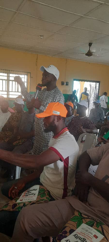 FoundationHadis's tweet photo. We are live at the NUT Hall, Asa-Dam Ilorin, Kwara State, for the Hadis Foundation Town Hall meeting with market women leaders (Iya Olojas) and Keke NAPEP riders on SGBV prevention
#POVAPPSInKwara
#POVAPPS
#EndSGBV
#16DaysOfActivism https://t.co/GDr7YlQcfS