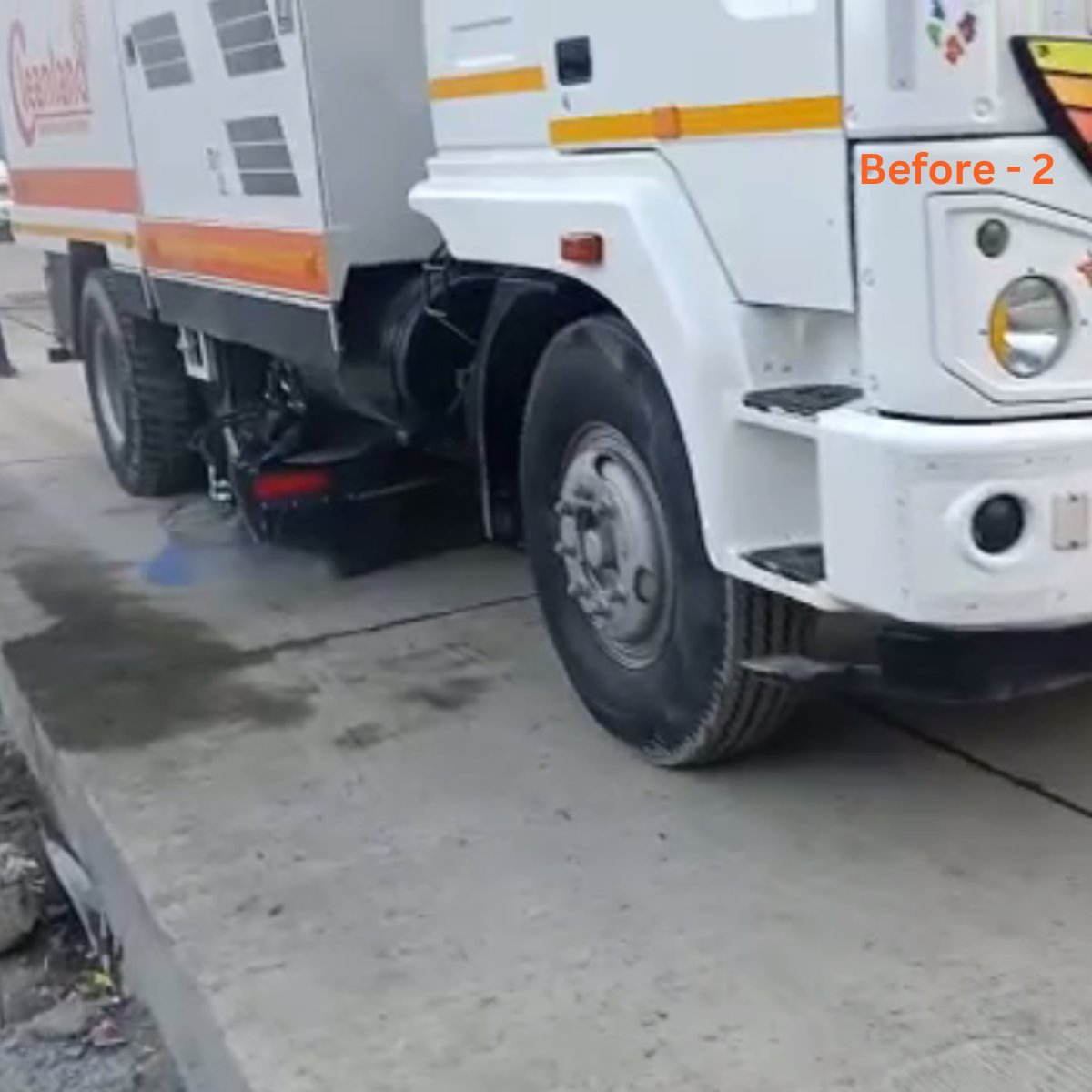 cleanlandindia's tweet photo. Here are glimpses of the #Cleanland sweeper #demonstration.

#roadsweeper #roadsweepingmachine #sweeping #makeinindia #cleaningservices #cleanindia #cementindustry #chemicalindustry #pharmaceutical #facilitiesmanagement #sweepingmachine 
#MakingWorldMoreHygienic #technology https://t.co/r5wnudX8xI