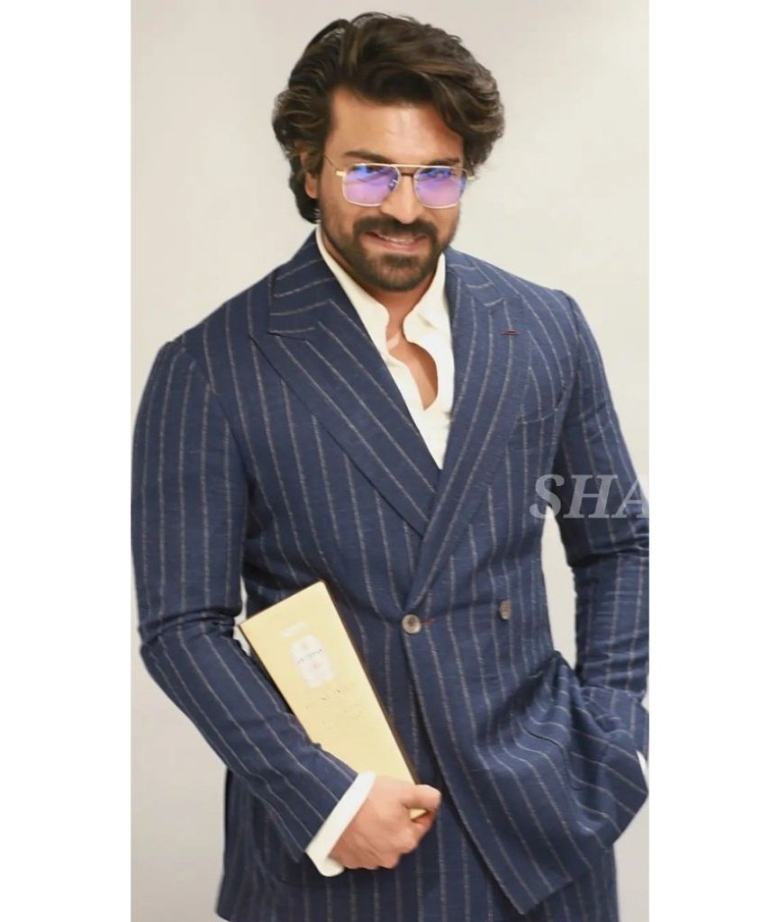 TweetRamCharan's tweet image. Future of Young India - #TrueLegend @AlwaysRamCharan ❤️‍🔥