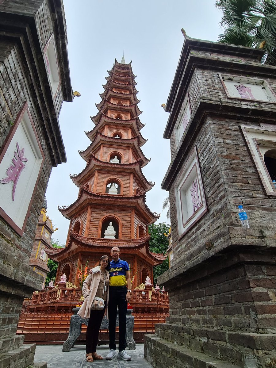 WINballada's tweet photo. Tran Quoc Pagoda https://t.co/n4c6fvou9H
