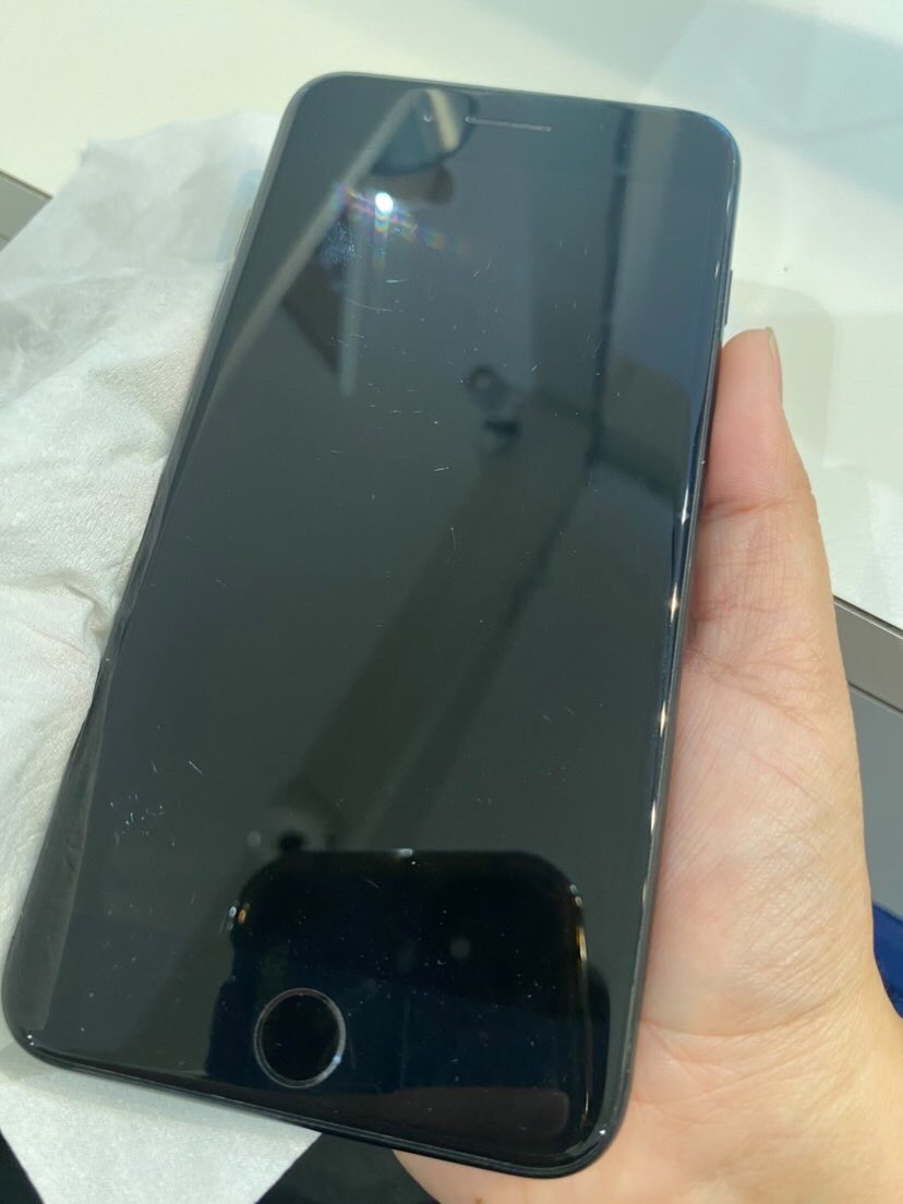 ขาย IPhone 7 plus สีดำ

: ราคา 1,800-. (ส่งฟรี)

-เครื่องศูนย์ไทย
-มีรอยตามราคาคั้บ 

💸
ปลายทาง (มีมัดจำ)
นัดรับเซ็นทรัลเวสเกต 

#ส่งต่อไอโฟน #ไอโฟนมือสอง #ไอโฟนมือ2 #ไอโฟนมือสองราคาถูก #โทรศัพท์มือ2