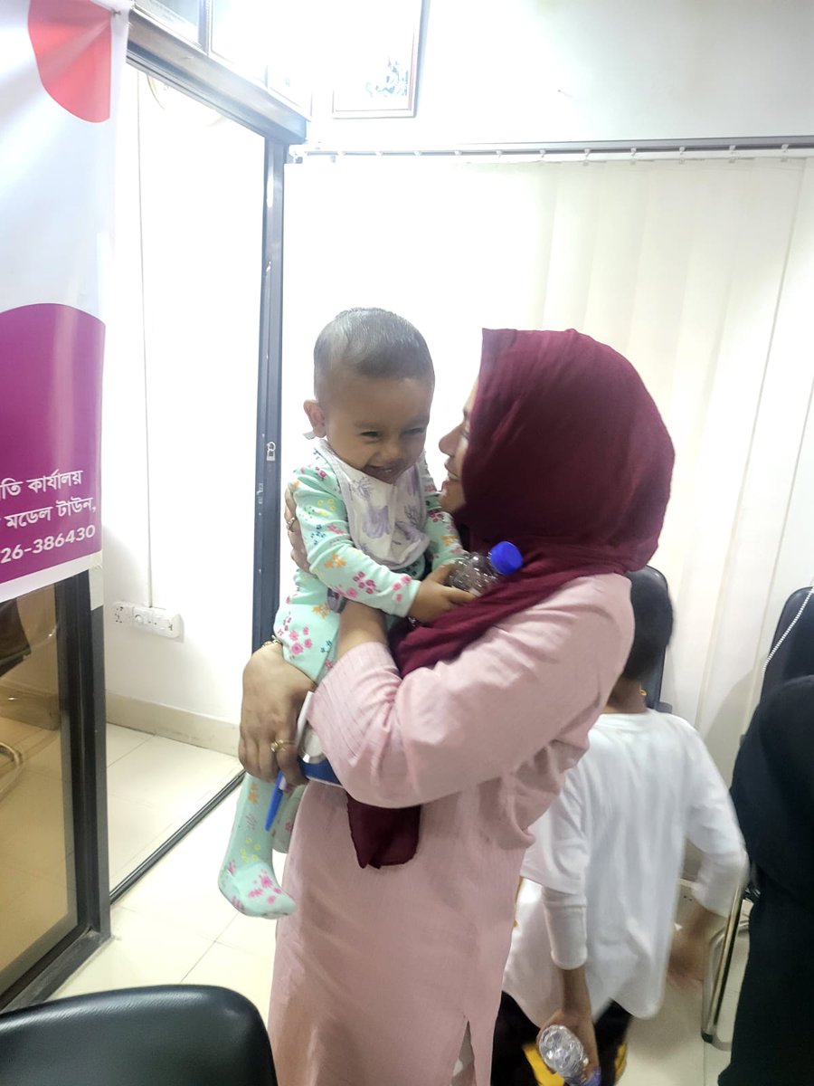 Shamim_KhanLSGI's tweet photo. Nothing is more pure and soulful than his innocent smile.
#dhaka #bangladesh #precioussmile #freemedicalcamp #LSGI #alkabirhealthcare https://t.co/M5z2mvbnNf