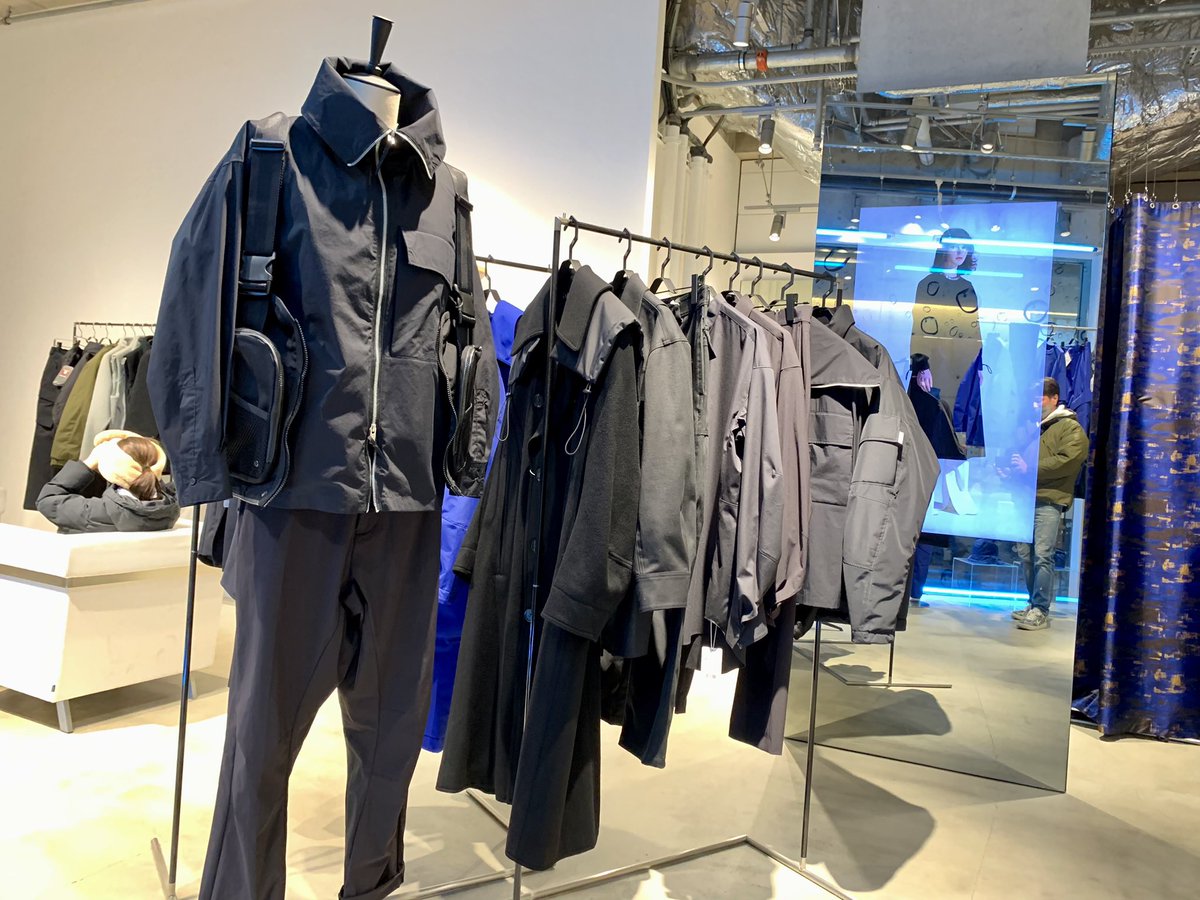 d_sw_shore's tweet photo. フィッシングのDAIWAから生まれたファッションブランド「D-VEC」。表参道ヒルズのD-VEC TOKYO EXCLUSIVEへお邪魔してきました。
アパレル業界でも人気の高まっている「D-VEC」はもちろん、DAIWA × Gregory のラインナップも販売中です。クリスマスプレゼントにいかがでしょうか。
#daiwa
#dvec https://t.co/z8s2Dc3omd