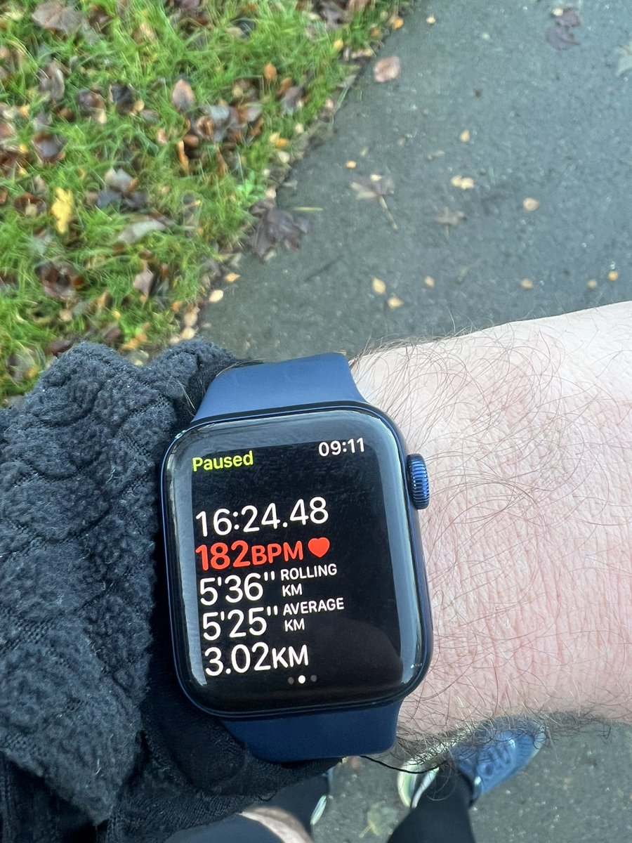 MPWActiveMrW's tweet photo. Day 3 - 3km done. So nice to run in day light! Few more people on board with the challenge, updates please on here! #adventrunning #mpwactive #fitforchristmas https://t.co/pwEr14SwbW