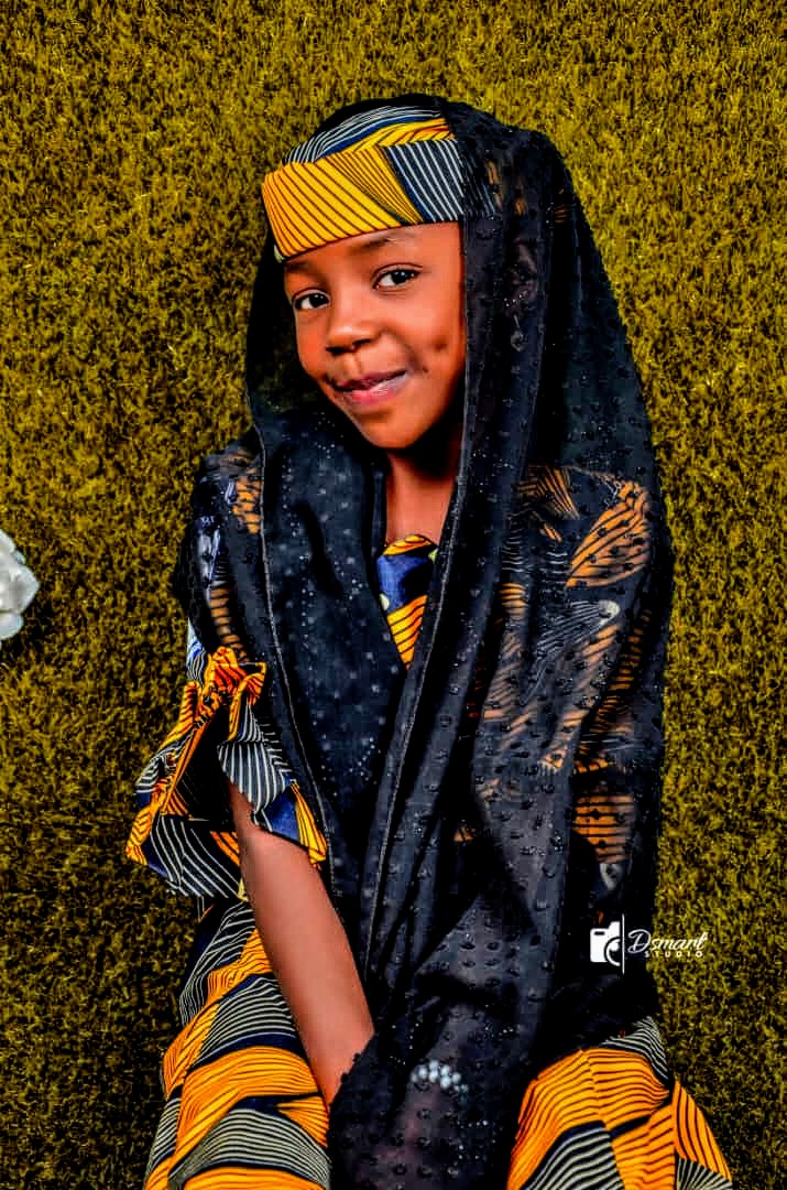 excellency004's tweet photo. Dimple Queen πΈ πΈ
Portrait: Abba D'smart
Style :Xee Zainab
Model :Zainab
#Dimplechallenge.
Dimple Lorraine Kramer Hannah Montana
@Sirdeeeeq @Realmoocereacer
@Sir_RomanticGuy @MBA_Arabi https://t.co/23hyNBWDPw