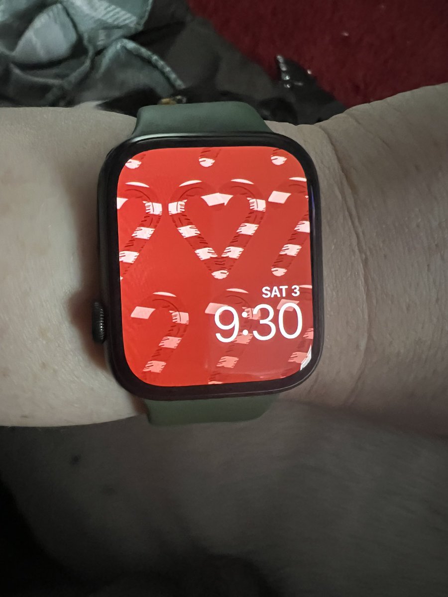 PiggyMarketNo1's tweet photo. Thank you @iced_digital it works as a watch face too #christmas wallpaper
Check out their selection here
https://t.co/5I3aThZxf2
And don’t forget to share you choices with everyone #christmas2022 #wallpaper #blogging #ssb365 https://t.co/MhhiYo9bPq
