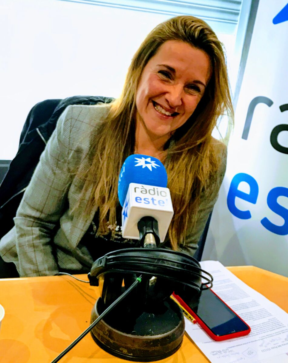 🔴 #Plusvàluadones

📌El convidat del mes: <a href="/enricbastardas/">Enric Bastardas</a>
🔝Tertúlia amb <a href="/eponsdg/">Mª Eugenia Pons de Gironella</a>, <a href="/noelianum5/">Noelia</a> i @susannacabos

⏩1er i únic espai de 📻 a CAT i AND amb temàtica de #dona per a tota la societat⏪

🏆Menció Esp. Premis Zapping📺
🎖️14 reconeixements de qualitat
👉By <a href="/MireiadelPozo/">Mireia del Pozo</a>