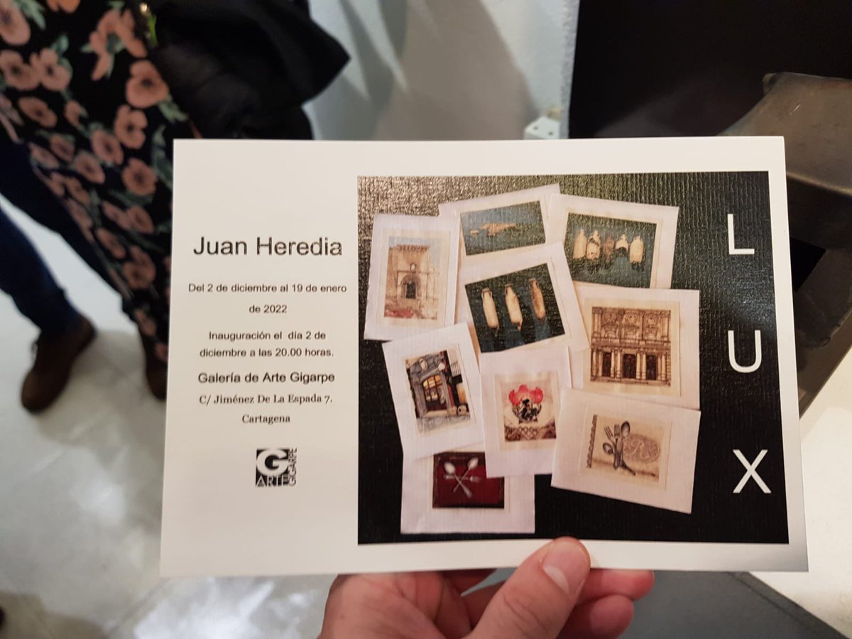 👉🏽 Anoche los ediles <a href="/pepelopezct/">José López Martínez</a> y @mdruizalvarez asistieron a la Inauguración de la #Exposición `LUX´, de Juan Heredia 🖼️

📍Galería de Arte Gigarpe, #Cartagena