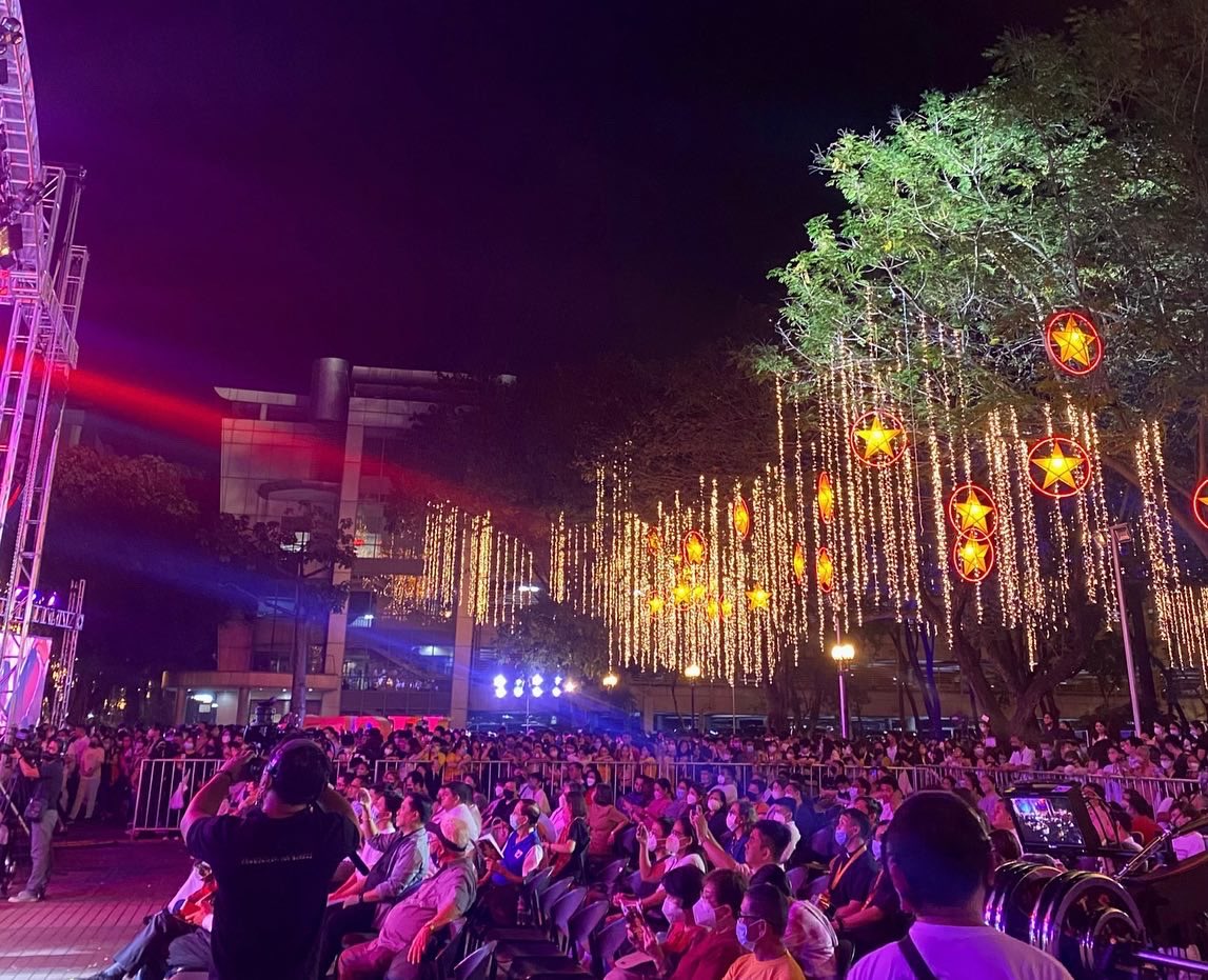 UST_ASGazette's tweet photo. AGAPE 2022 ππ
The month-long #USTPaskuhan2022 celebration kicked off last night at the long awaited in-person Agape.
Photos by Akira Meneses / UST Asian Studies Gazette
#ASGNews
#Paskuhan2022
#BalikTanawSaUST
#ASGazette2022
#USTASSOC https://t.co/PpX5dZ2CKE