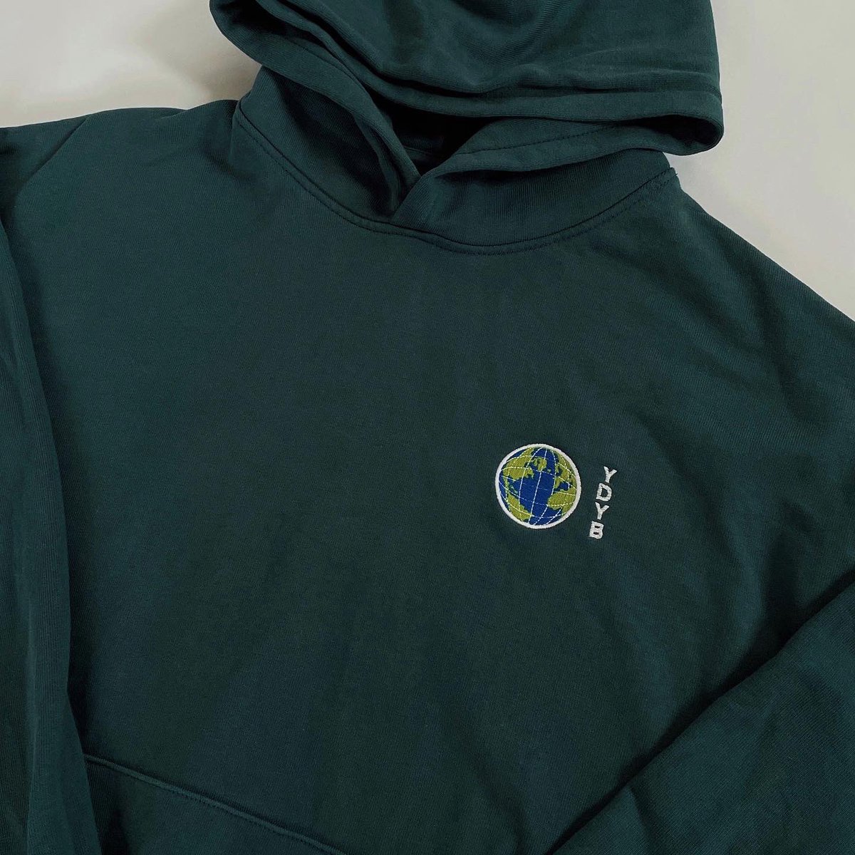YDYBSHOP's tweet photo. “GLOBE” relaxed fit hood 🌏 https://t.co/wbNxCUsBBd