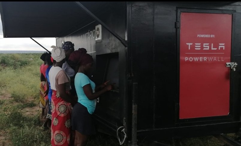 CommunityTablet's tweet photo. #WarzoneReport #DigitalTransformation #RuralEmpowerment 
#Tesla Powerwall https://t.co/iePrXb19ep