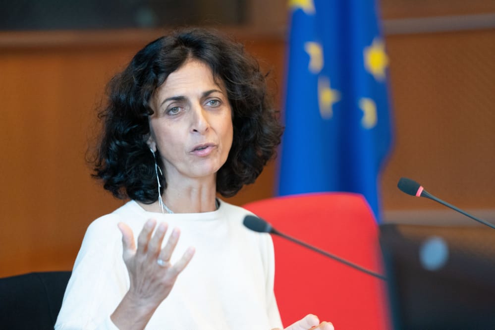 Une députée européenne scandalisée par le déblocage par l’U.E de 20 millions € en faveur de l’armée rwandaise qui soutient le M23 7sur7.cd/2022/12/03/une…