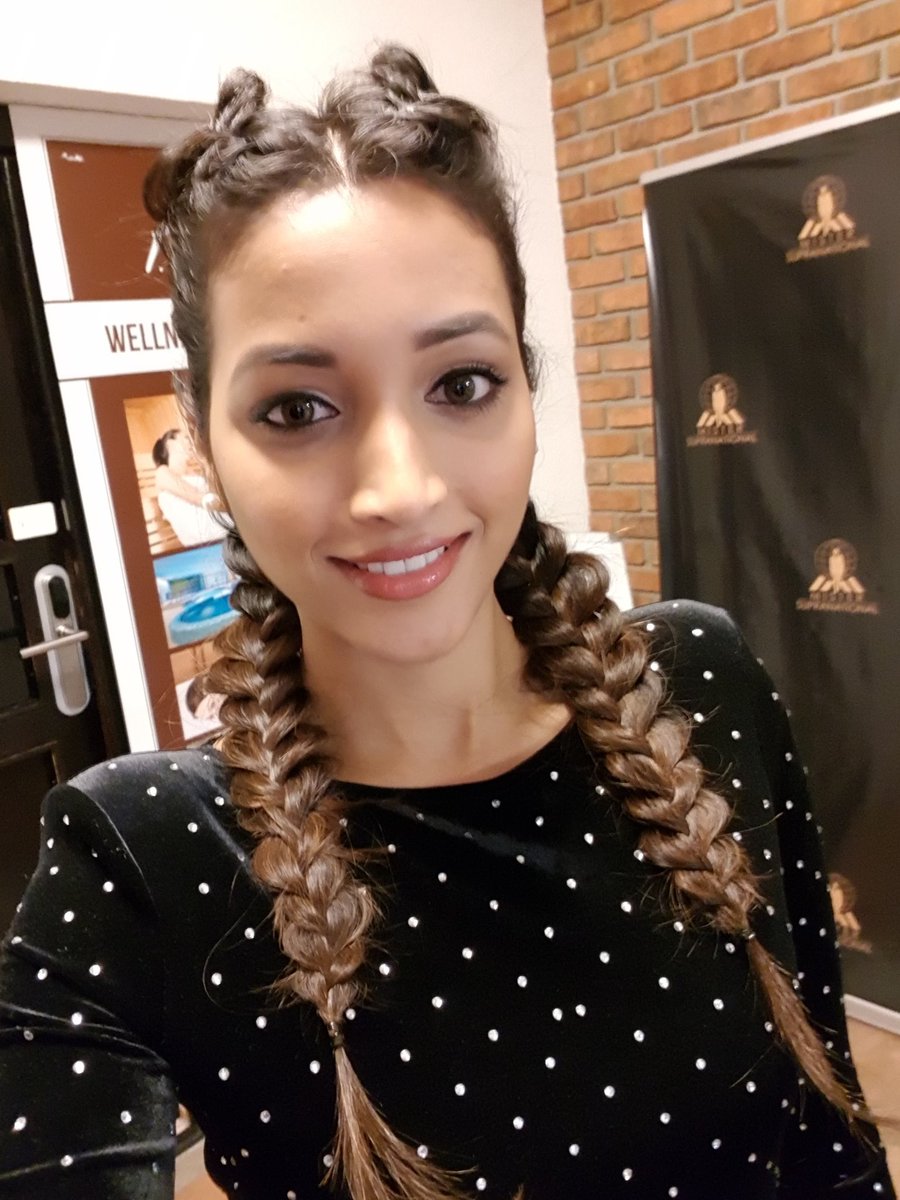SrinidhiShetty7's tweet photo. Memory montage 🙈🫠 https://t.co/akhdaWD1LF