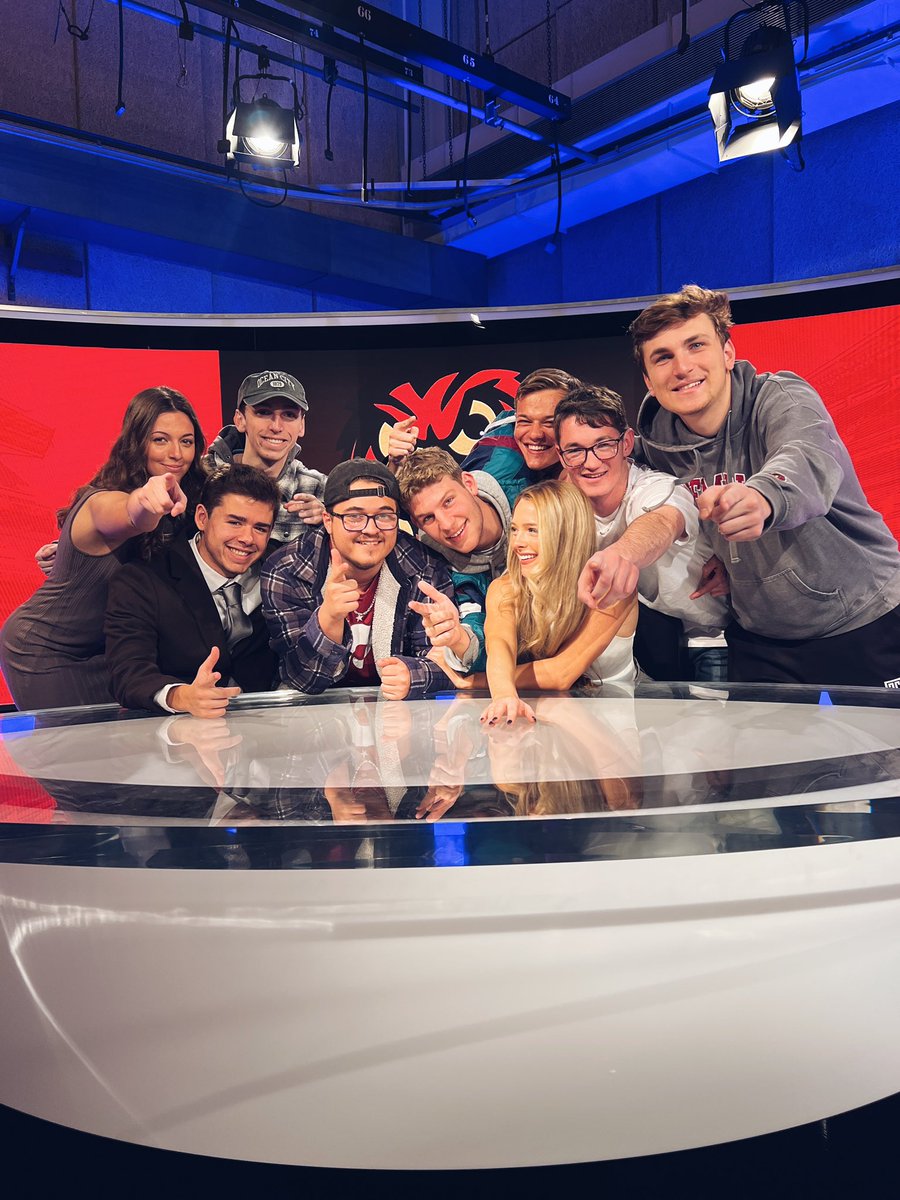 EmCochranetv's tweet photo. Prepro on Monday anyone? 

Still can’t believe it’s over. Shoutout to the most amazing crew for believing in me when I had a hard time believing in myself. One more semester to go! Until springtime @OwlSportsUpdate ❤️ https://t.co/qkIxF1DefH