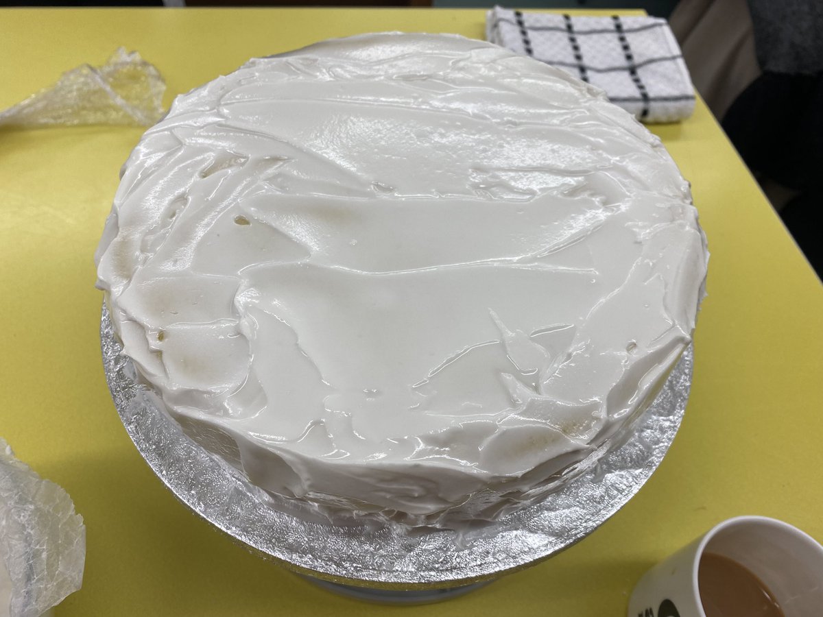 AdultCaerphilly's tweet photo. Today was the first of our Christmas workshops. We did cake decorating and sugarcraft modelling. There was a choice of fondant icing or royal icing to cover your cake. The modelling was quite challenging but great work by all in the class. https://t.co/LVn3G1lbiv