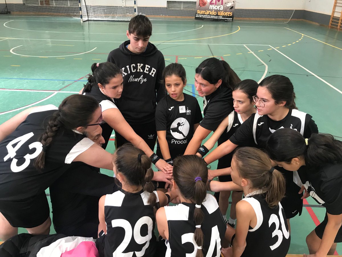 ImdBaloncesto's tweet photo. Sábado de competición https://t.co/yCv0TrcyaR