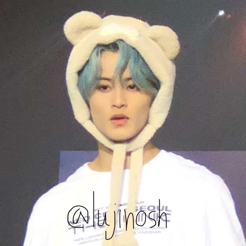Ieemarkees's tweet photo. mark is soooo cute https://t.co/9z7cWQEuSd