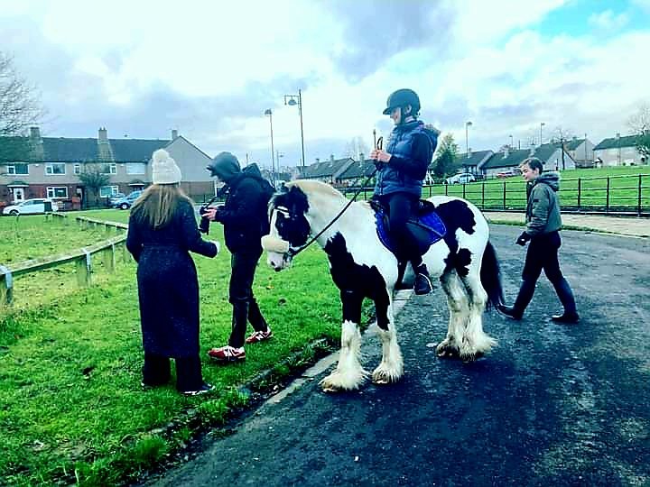 We're back in Holmewood today with Karol Wyszynski, @keiradance1 & Douglas Thorpe, joined by Charlie, Sky, & horse, Barney. We're visually and orally documenting Holmewood's horse loving community to better understand and celebrate their unique culture & lifestyles.