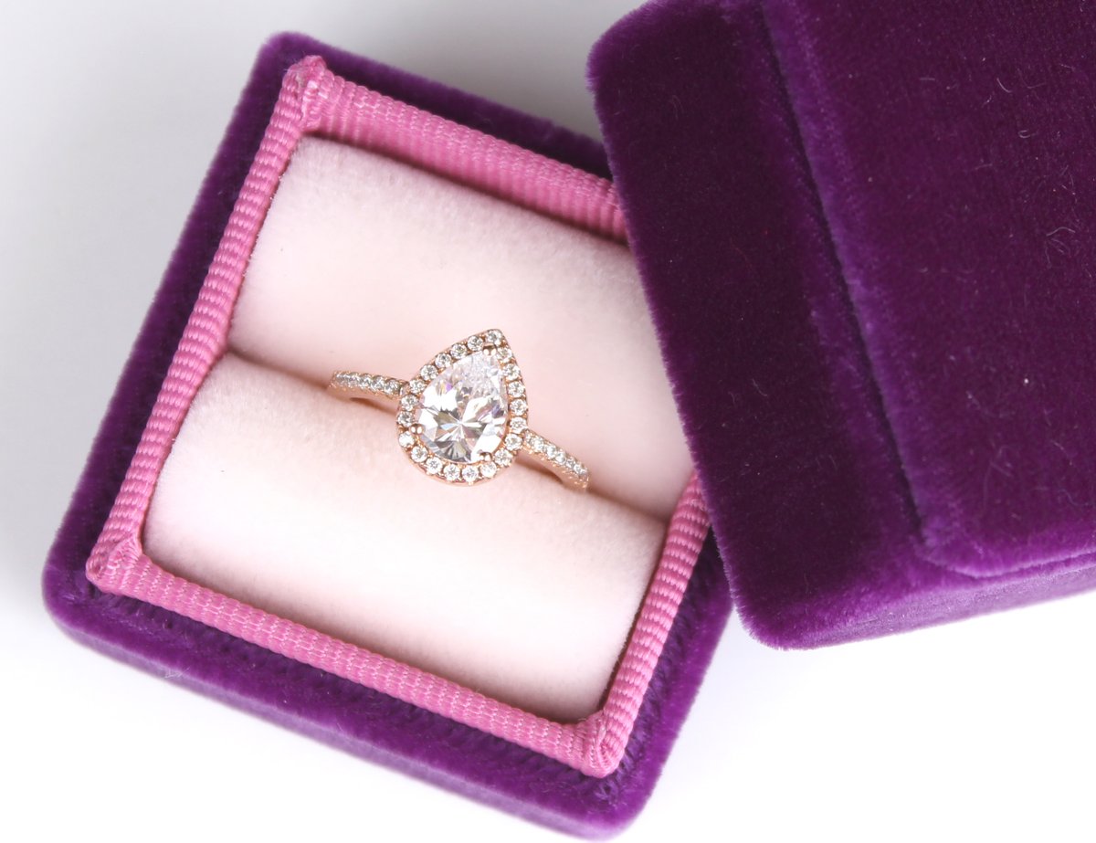 thefamilyjoolz's tweet image. #Raspberry is always in season at The Family Joolz shop.  Get your #customringbox today!  etsy.com/TheFamilyJoolz… #ringbox #velvetringbox #weddingringbox #weddings #wedding #WEDDINGPHOTOGRAPHY #weddingrings #weddingring #weddingceremony #etsy #etsyseller #etsyhandmade #etsyshop