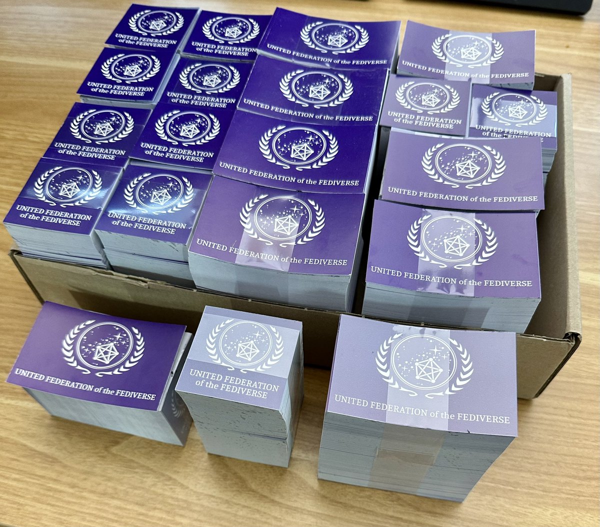 derPUPE's tweet photo. 🚚 Die #Sticker Lieferung is da 📦
 
 „United Fedration of #Fediverse“ 

Sie werden via #C3STOC verteilt.

mitmachen / beitragen: https://t.co/N6sHq16CCP

cc-Info &amp; Download zum durch @Mu11ana verfeinerten &amp; vectorisierten Meister:innen-Werk gibts hier:

https://t.co/0seclWsIUv https://t.co/rmX3GkJtzF