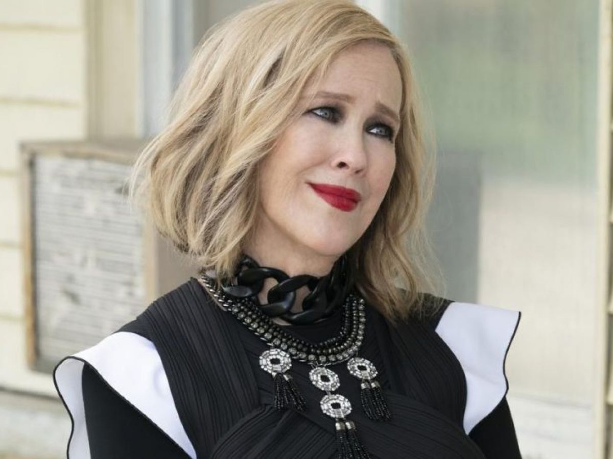 digigeek's tweet image. Catherine O'Hara is an absolutely gorgeous woman. That's all. 💜🥰 #MoiraRose #Kevin #FoldInTheCheese