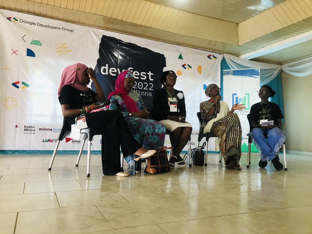 GDGMinna's tweet photo. Women Panel
#tech #WomenInTech #WomenPanel https://t.co/ZKs10e8Rmh