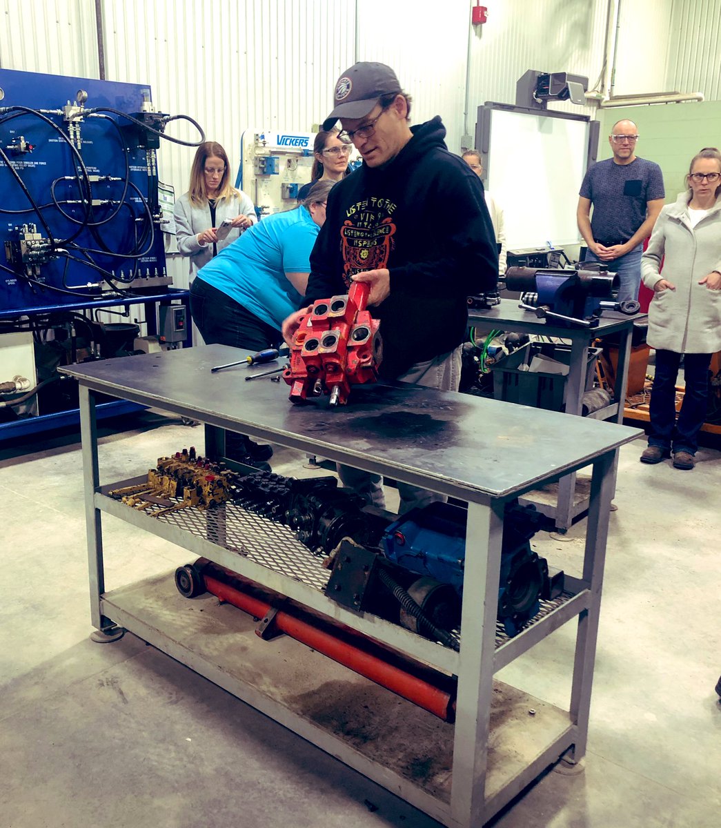 Stephanie tweet media