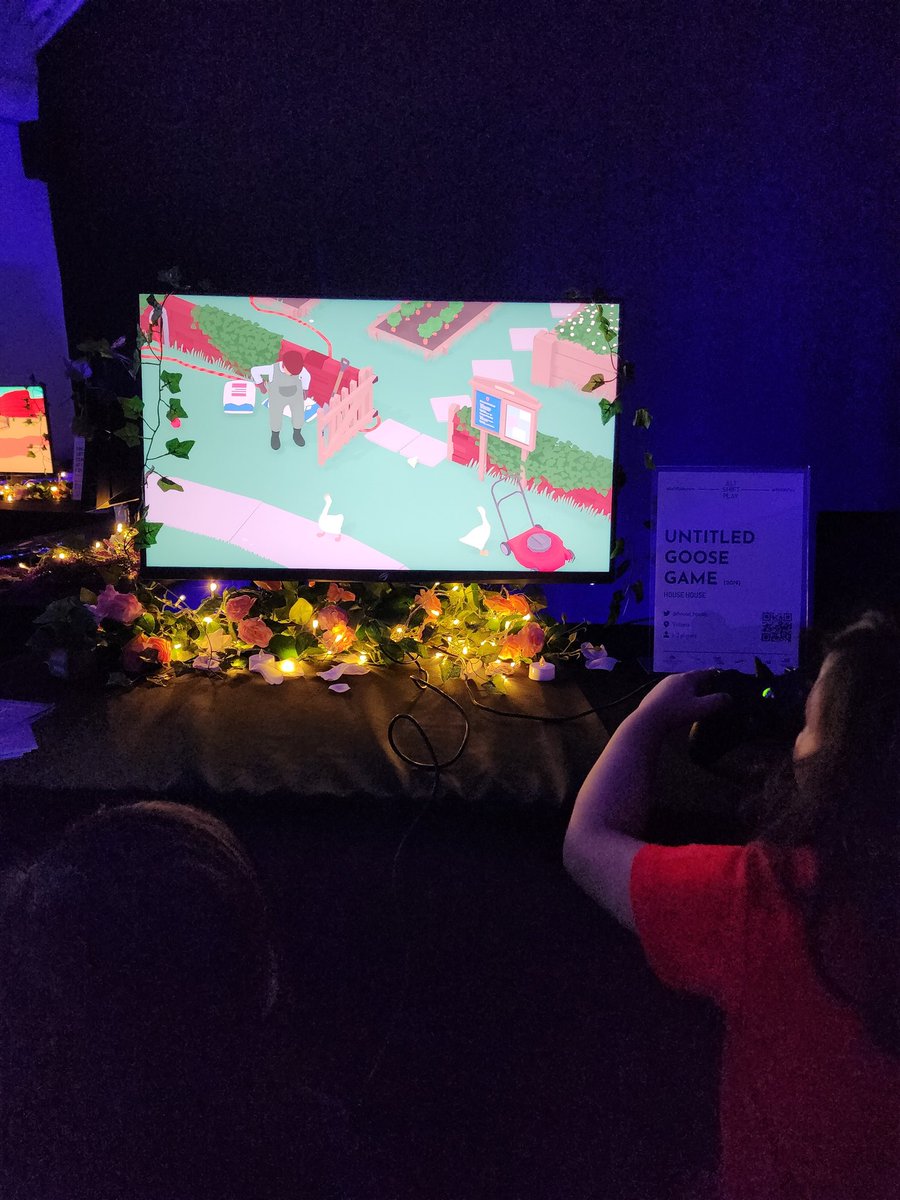 AltShiftPlay's tweet photo. #AltShiftPlay, Day 1 featuring:
- Untitled Goose Game @house_house_
- Paint Game @ApparentRaisin
- Frog Detective 3 @frogdetective
- The Catacombs of Solaris Revisited @ianmaclarty
🌐 https://t.co/qt7LfdTNfm https://t.co/XL0Dnz3EE0