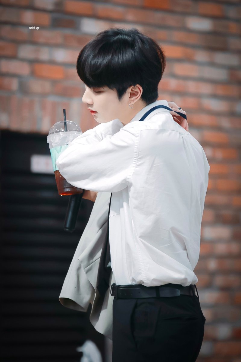 catchup_BDC's tweet photo. 220807 hq

#BDC #비디씨 #윤정환
@BDC_BNM https://t.co/nGXNmfcpPn