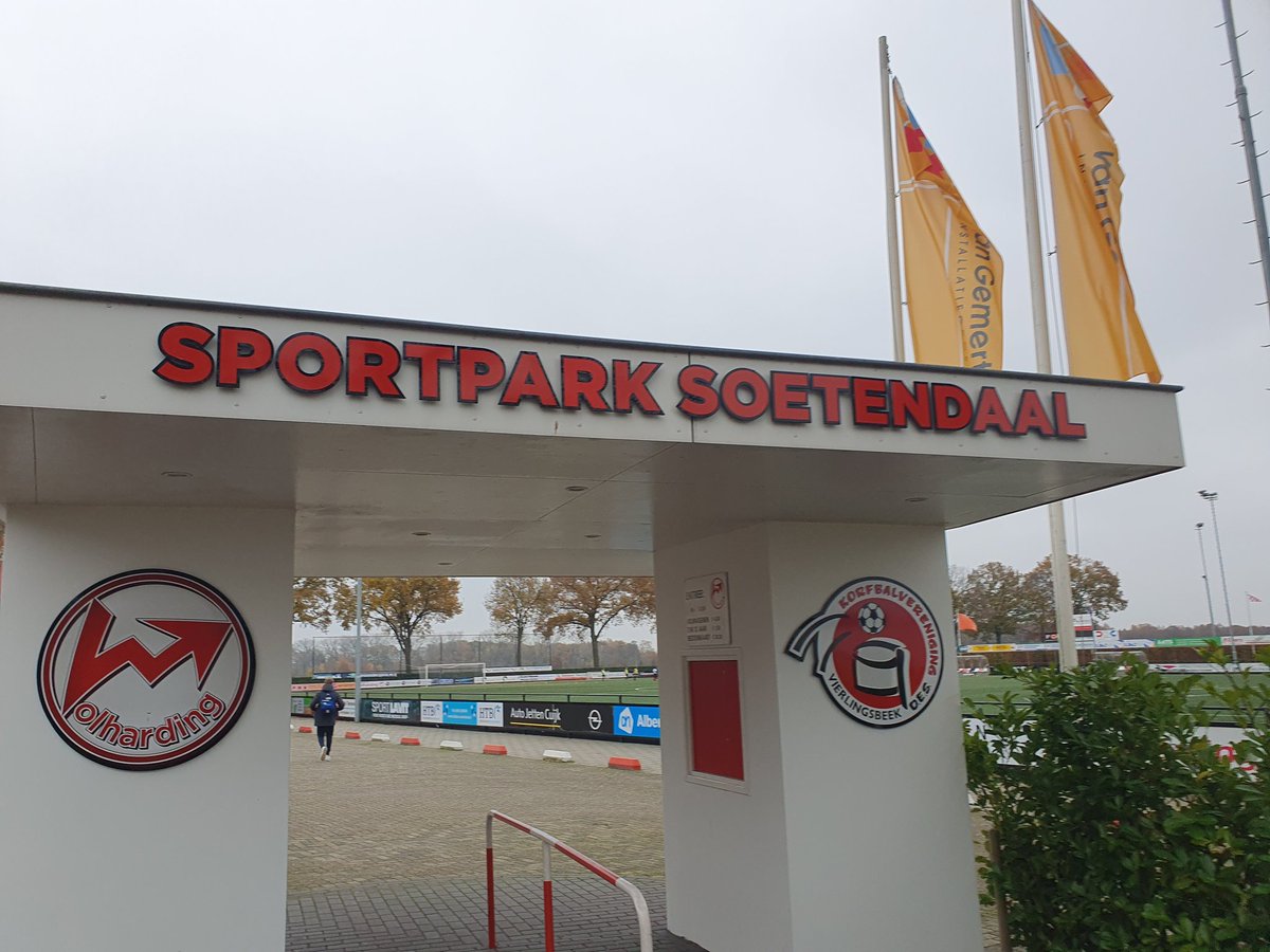 Marco Smulders (@marcosmulders69) on Twitter photo ⚽️o17 <a href="/rkvvvolharding/">rkvv-volharding</a> - <a href="/BerghemSport/">Berghem Sport</a> Fijne ontvangst op "Sportpark Soetendaal". Sportieve, hard werkende teams. Blijft een mooi spelletje dat voetbal, ook als scheidsrechter. ⚽️o17 <a href="/rkvvvolharding/">rkvv-volharding</a> - <a href="/BerghemSport/">Berghem Sport</a> Fijne ontvangst op "Sportpark Soetendaal". Sportieve, hard werkende teams. Blijft een mooi spelletje dat voetbal, ook als scheidsrechter.