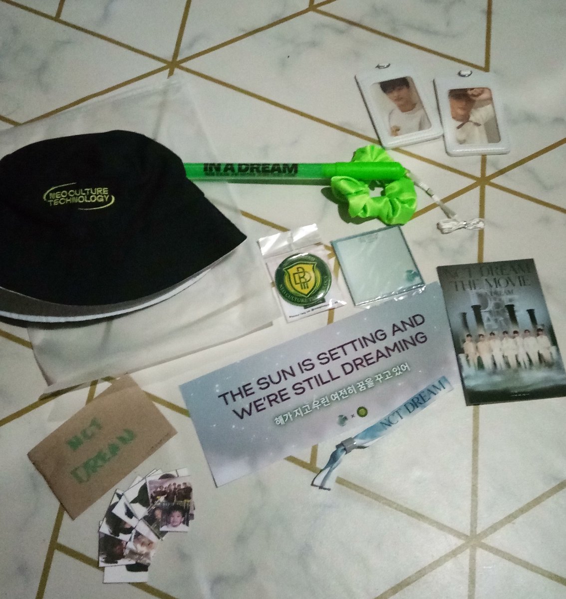 showiemc's tweet photo. thank you po sa pag organize ng event @nctdreamphsmne!! nag-enjoy po ako! super full yung czennie heart ko!! and thank you po @magicspells_co @comebackkidph sa giveaway po! hindi po ako nanghunting ng upuan swear 😩 and @JJHAFV77 sa freebies! ang bait and ang pretty mo po! 💚💚💚 https://t.co/j08Bpy3DQu