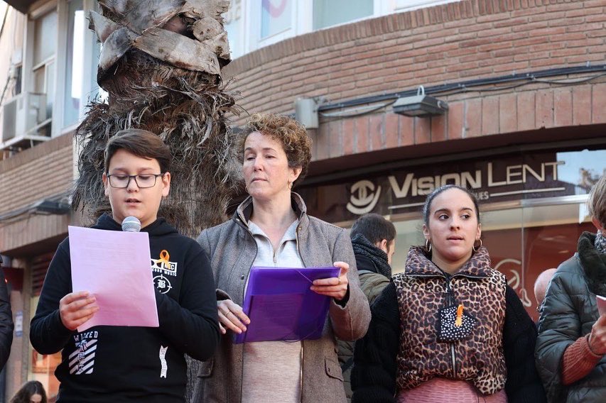 gebadia's tweet image. Commemorant el Dia Internacional per la Discapacitat amb una concentració i lectura del manifest! 

Un dia molt necessari per reivindicar els seus drets, entre ells a una feina digna on puguin desenvolupar el seu talent! Com a societat no en podem prescindir!