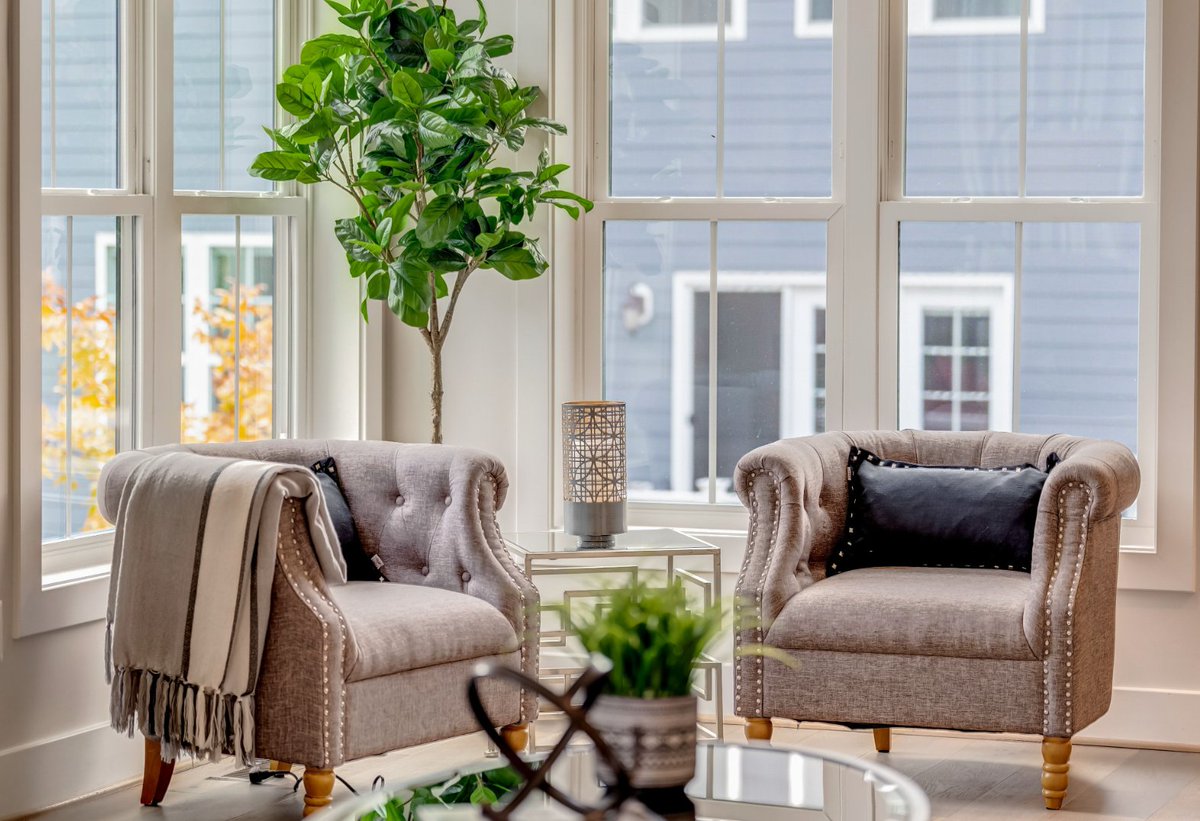 gulickgroup's tweet photo. Our model home at Hudson Quarter is now available to tour by appointment! You can contact us at 703.844.8440 to make arrangements to see this furnished Evanton model. Learn more on our website: https://t.co/wwrwhkB5ez
#GulickGroup #EvantonModel #LuxuryLiving #GGHudsonQuarter https://t.co/0LWnRWTlOy